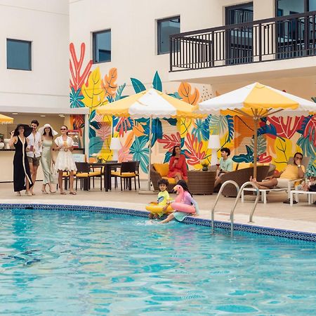 دبي Golden Sands Suites المظهر الخارجي الصورة