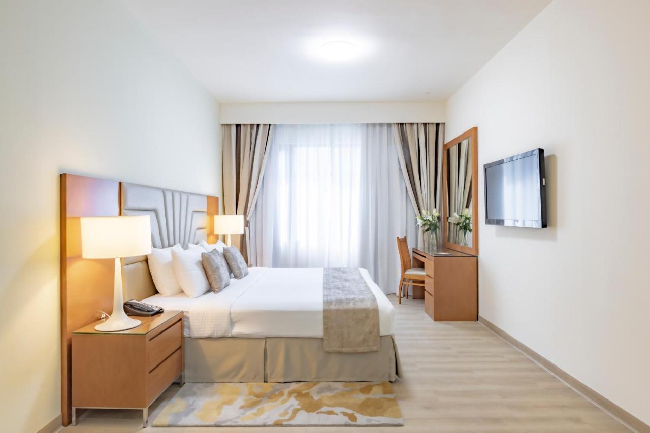 دبي Golden Sands Suites المظهر الخارجي الصورة