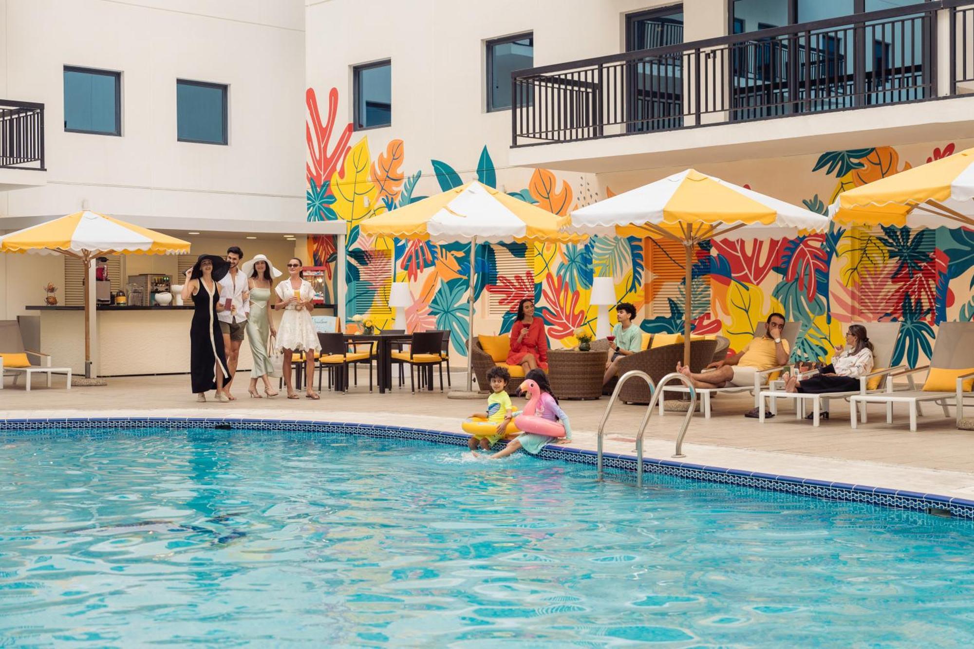 دبي Golden Sands Suites المظهر الخارجي الصورة