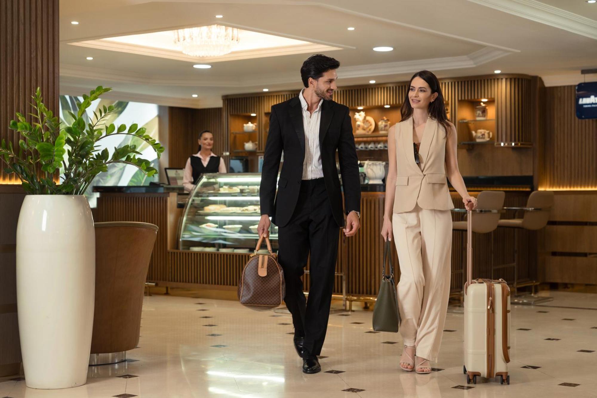 دبي Golden Sands Suites المظهر الخارجي الصورة