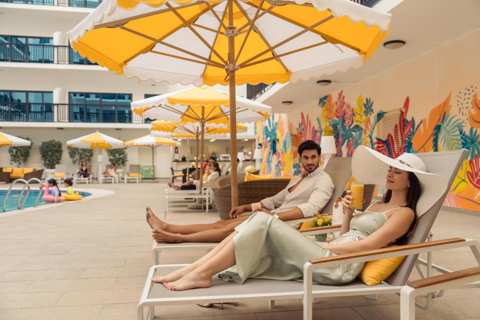 دبي Golden Sands Suites المظهر الخارجي الصورة